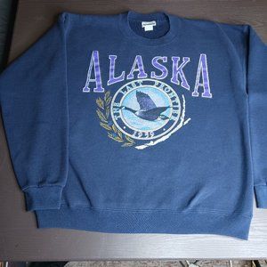 Vintage Danaggers Alaska Made in USA Crewneck Sweatshirt. Navy Blue Size Large.